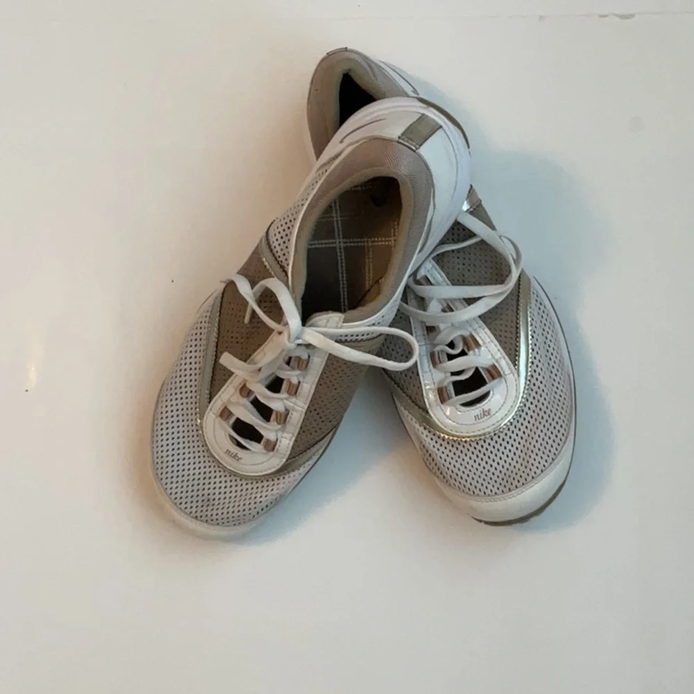 Nike Golf shoes - Picture 2 of 12